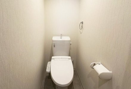 LIXIL製 シャワートイレ